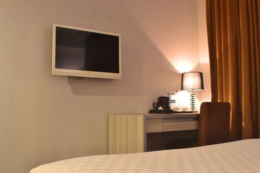 Maven Fatmawati Hotel Jakarta Kültér fotó