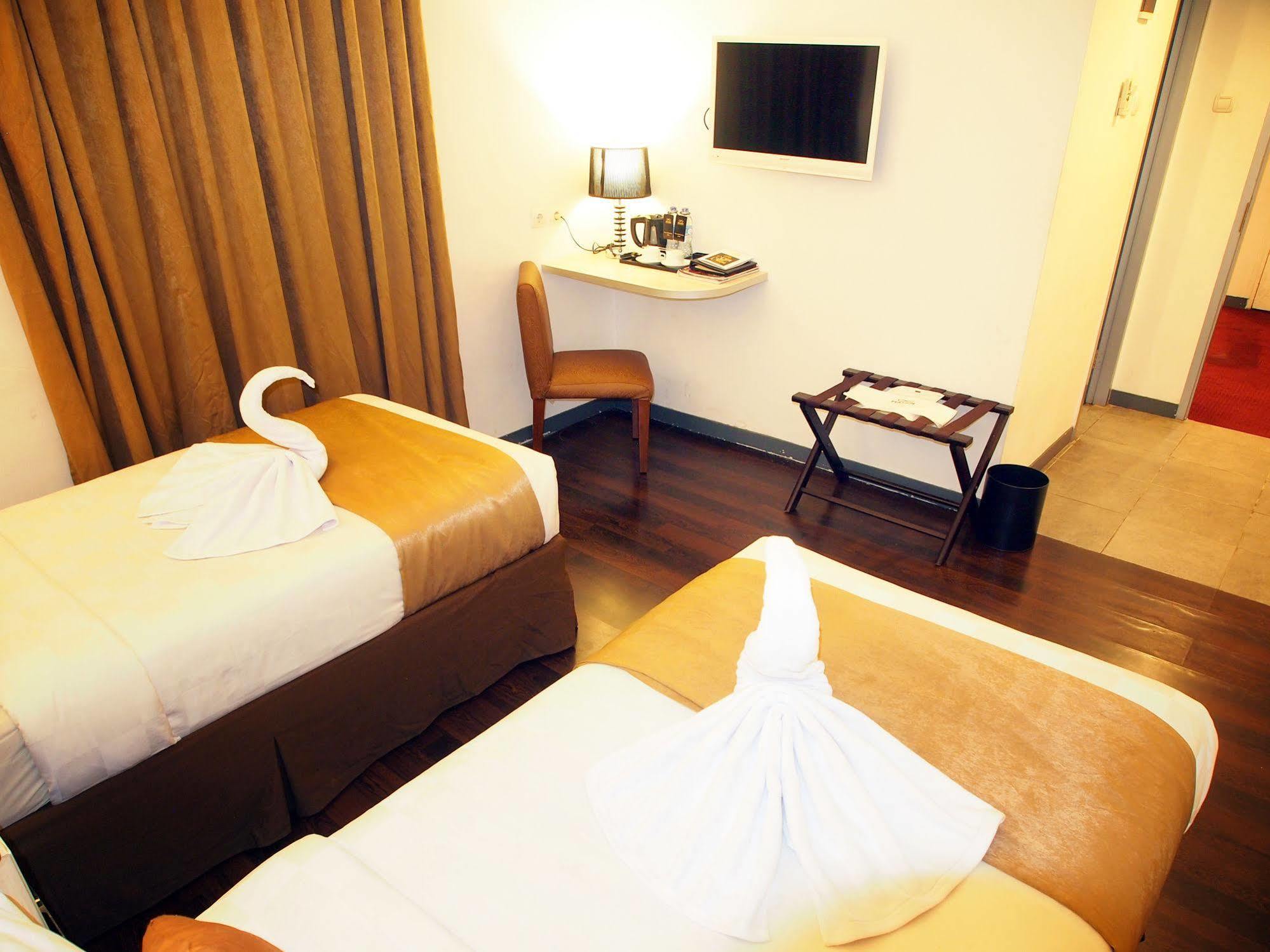 Maven Fatmawati Hotel Jakarta Kültér fotó